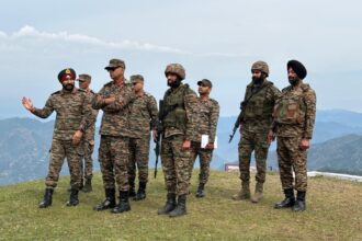 GOC White Knight Corps visits Surankote - reviews counter-terror operations